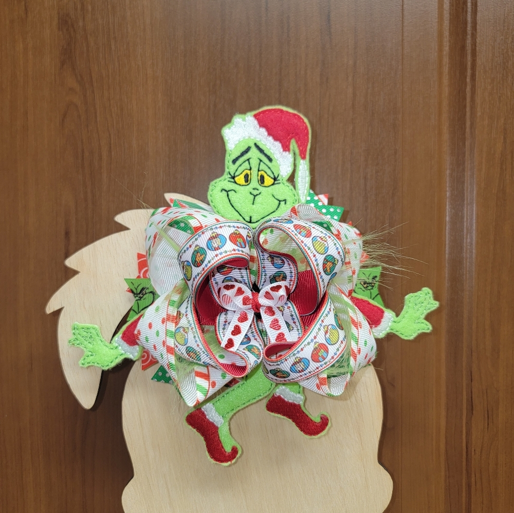 Grinch Felt body Bow